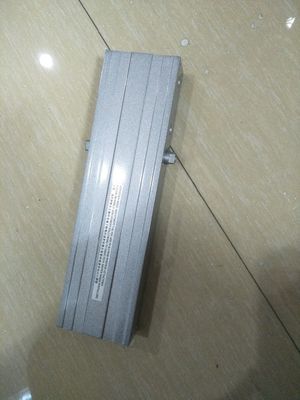調整可能な自動閉塞器 現代のガラスドア オーバーヘッド 隠された効率