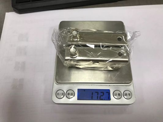 滑らかに動作するガラスドアピボットヒンジセットと磁気キャッチロック PSS/SSS仕上げ