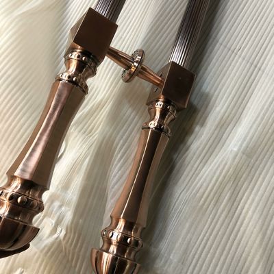 豪華なホテルの入り口のためのドア・ウィンドウ・ハンドル 古代銅のゲート・プル・ハンドル