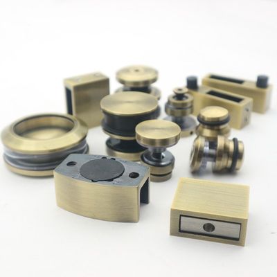 お買い得 フレームレスSS304 スライドドアシステム ポーランド金ロールとフレームレスデザインスタイル オンライン